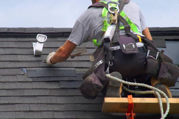 The Ultimate Guide to Hiring a Roofing Installation Contractor