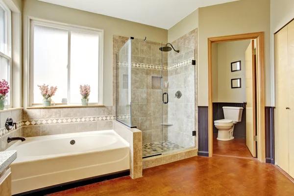 Functional and Modern Bathroom Remodeling Services in St. Petersburg